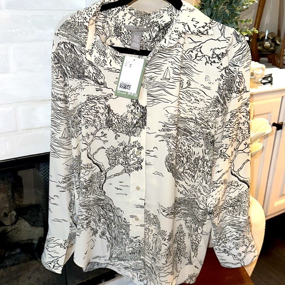 NWT H&M button down top